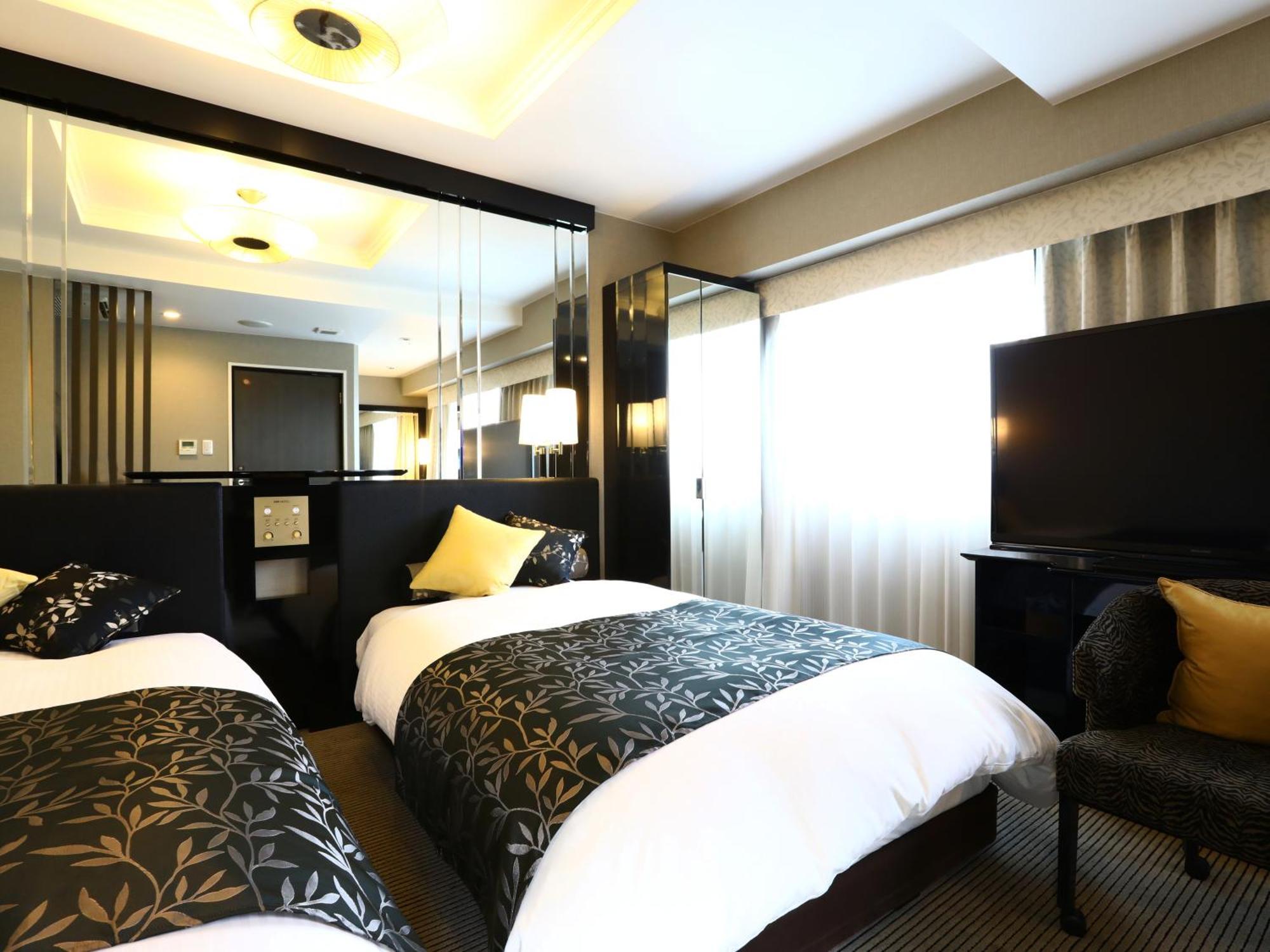 Apa Hotel Higashi Nihombashi Ekimae Токіо Екстер'єр фото